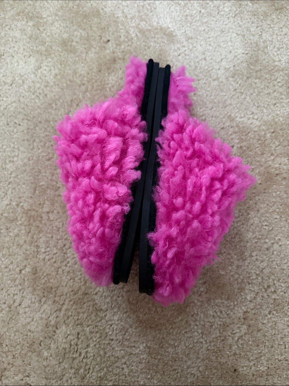 Kurt Geiger Hot Pink Fuzzy Slippers with Gold Eagle Accent. Size 40. New other - Picture 10 of 13